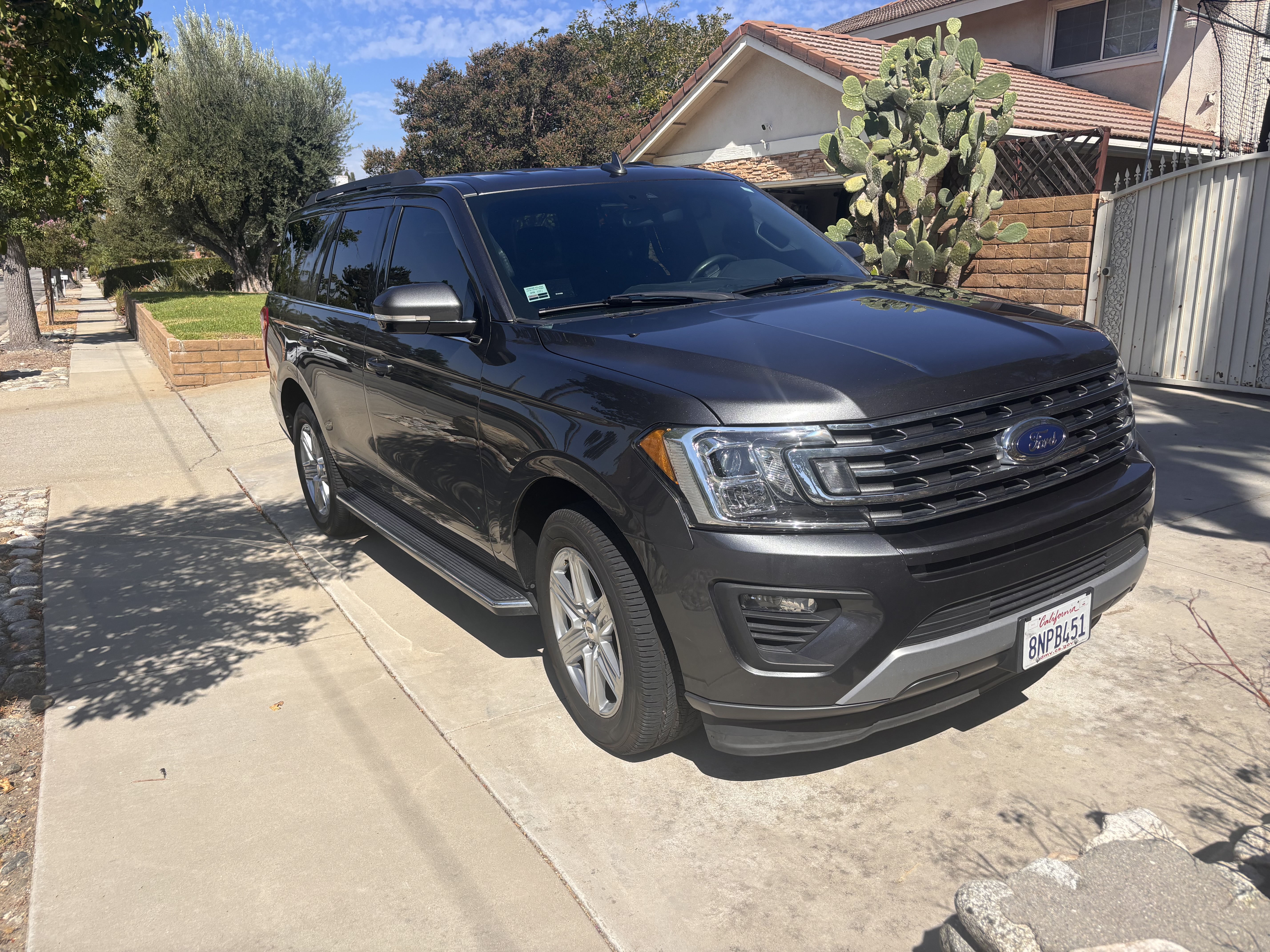 Used 2019 Ford Expedition XLT w/ Equipment Group 202A RWD image 8