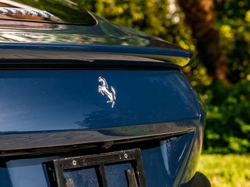 Used 2021 Ferrari Roma image 8