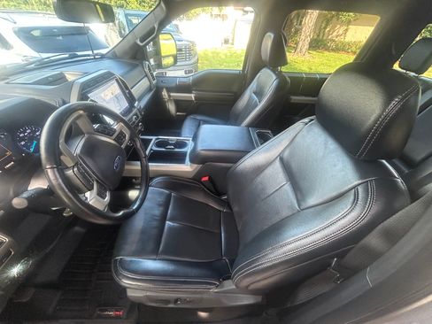Used 2022 Ford F250 Lariat w/ Black Appearance Package AWD/4WD image 18