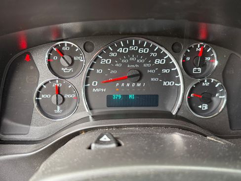 Used 2022 Chevrolet Express 2500 w/ Driver Convenience Package image 11