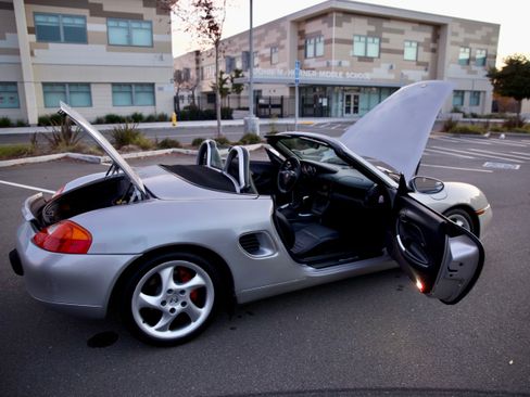 Used 2000 Porsche Boxster S image 26