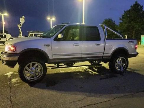 Used 2003 Ford F150 XLT image 10