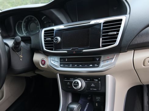 Used 2013 Honda Accord EX-L image 20