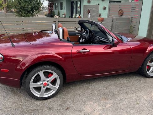 Used 2008 MAZDA MX-5 Miata Grand Touring w/ Premium Pkg image 1