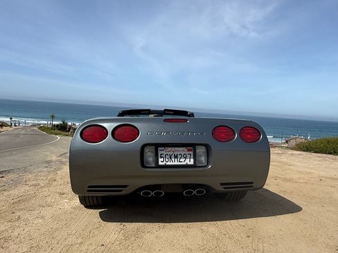 Used 2004 Chevrolet Corvette Convertible 2D w/ Preferred Equipment Group image 4