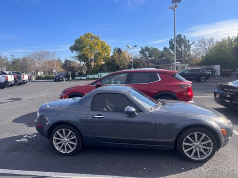 Used 2008 MAZDA MX-5 Miata Grand Touring w/ Premium Pkg image 4