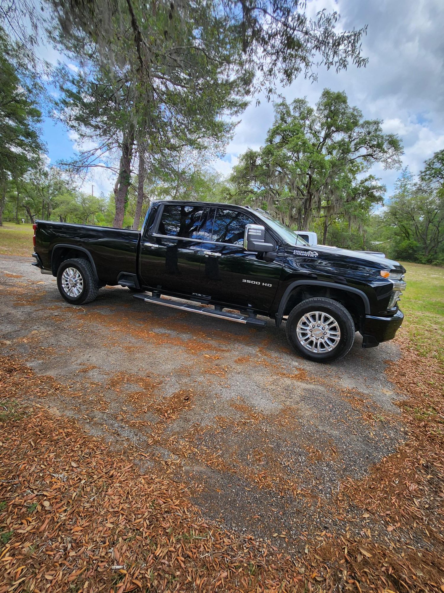 Used 2020 Chevrolet Silverado 3500 High Country w/ Z71 Off-Road Package AWD/4WD image 4