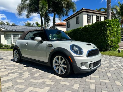 Used 2015 MINI Cooper S w/ Highgate Package image 13