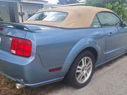 Used 2006 Ford Mustang GT Premium image 6