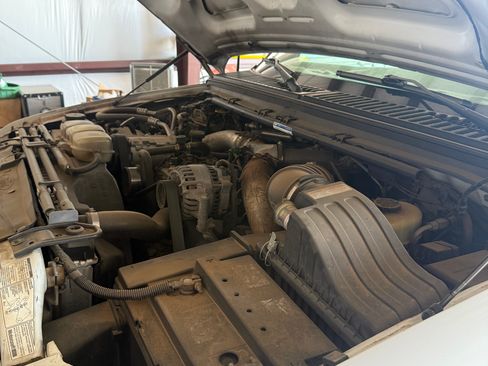 Used 1999 Ford F550 176 WB image 13