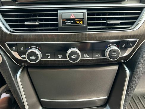 Used 2022 Honda Accord Touring image 20