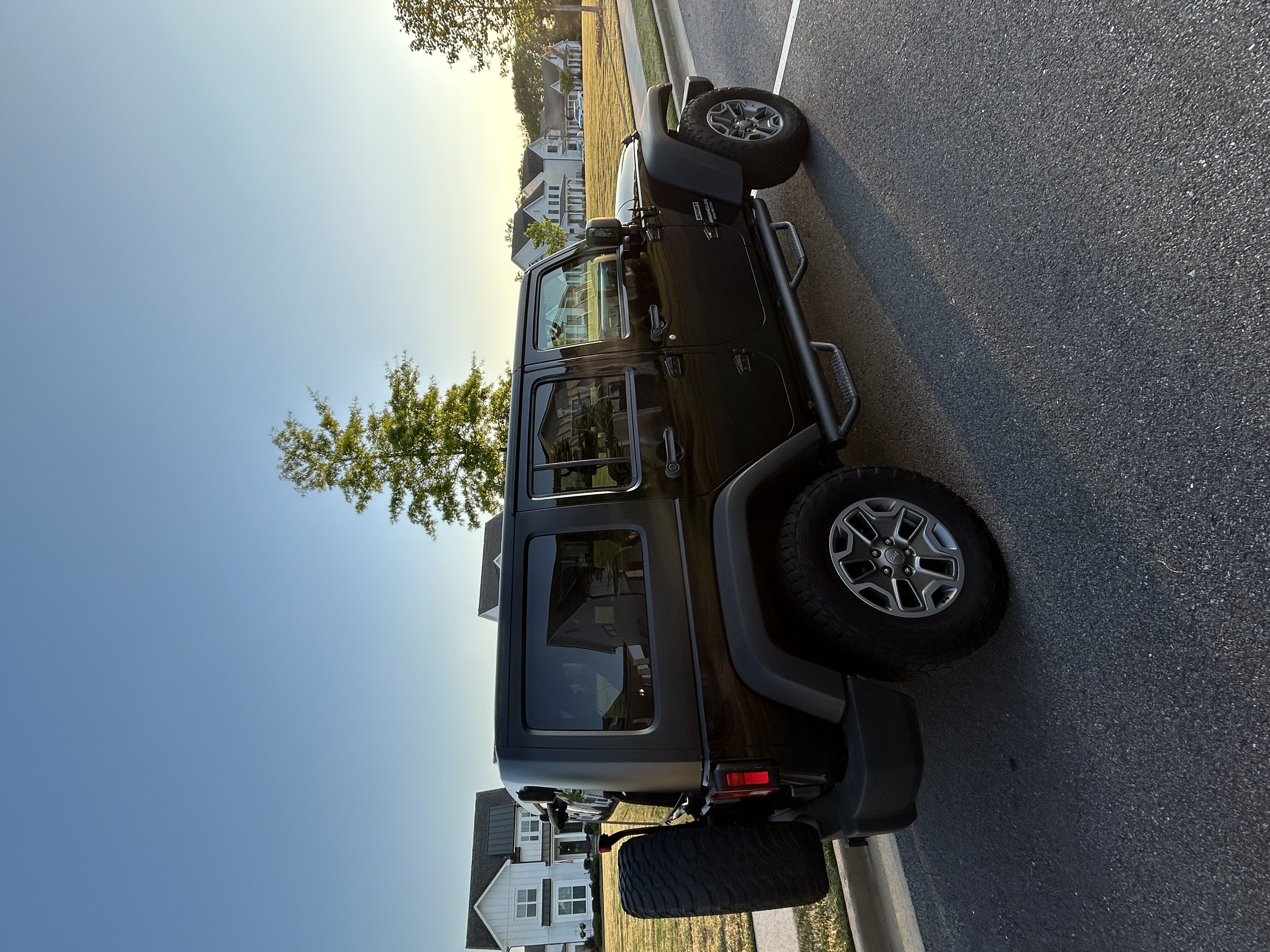 Used 2010 Jeep Wrangler Unlimited Sport AWD/4WD image 6