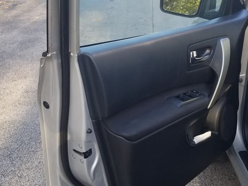 Used 2012 Nissan Rogue S w/ Special Edition Pkg image 10