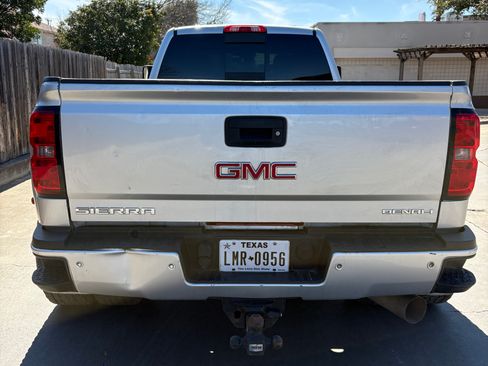 Used 2019 GMC Sierra 3500 Denali w/ Duramax Plus Package image 21