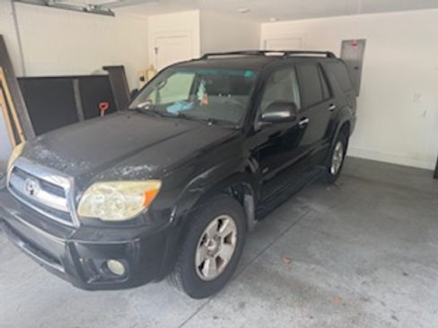 Used 2007 Toyota 4Runner Sport image 1