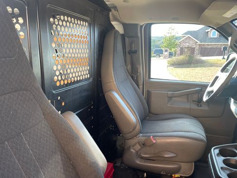 Used 2019 Chevrolet Express 2500 w/ Driver Convenience Package image 19