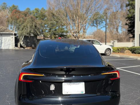 Used 2025 Tesla Model 3 Long Range image 9