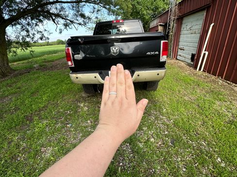 Used 2014 RAM 2500 Longhorn w/ Convenience Group image 10