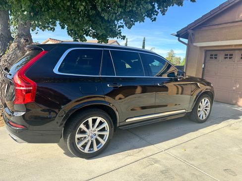 Used 2016 Volvo XC90 T6 AWD/4WD image 2