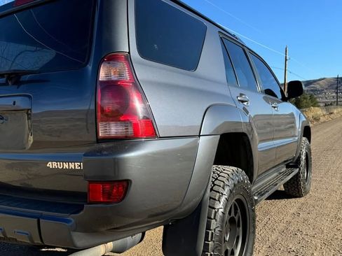Used 2005 Toyota 4Runner Sport image 8