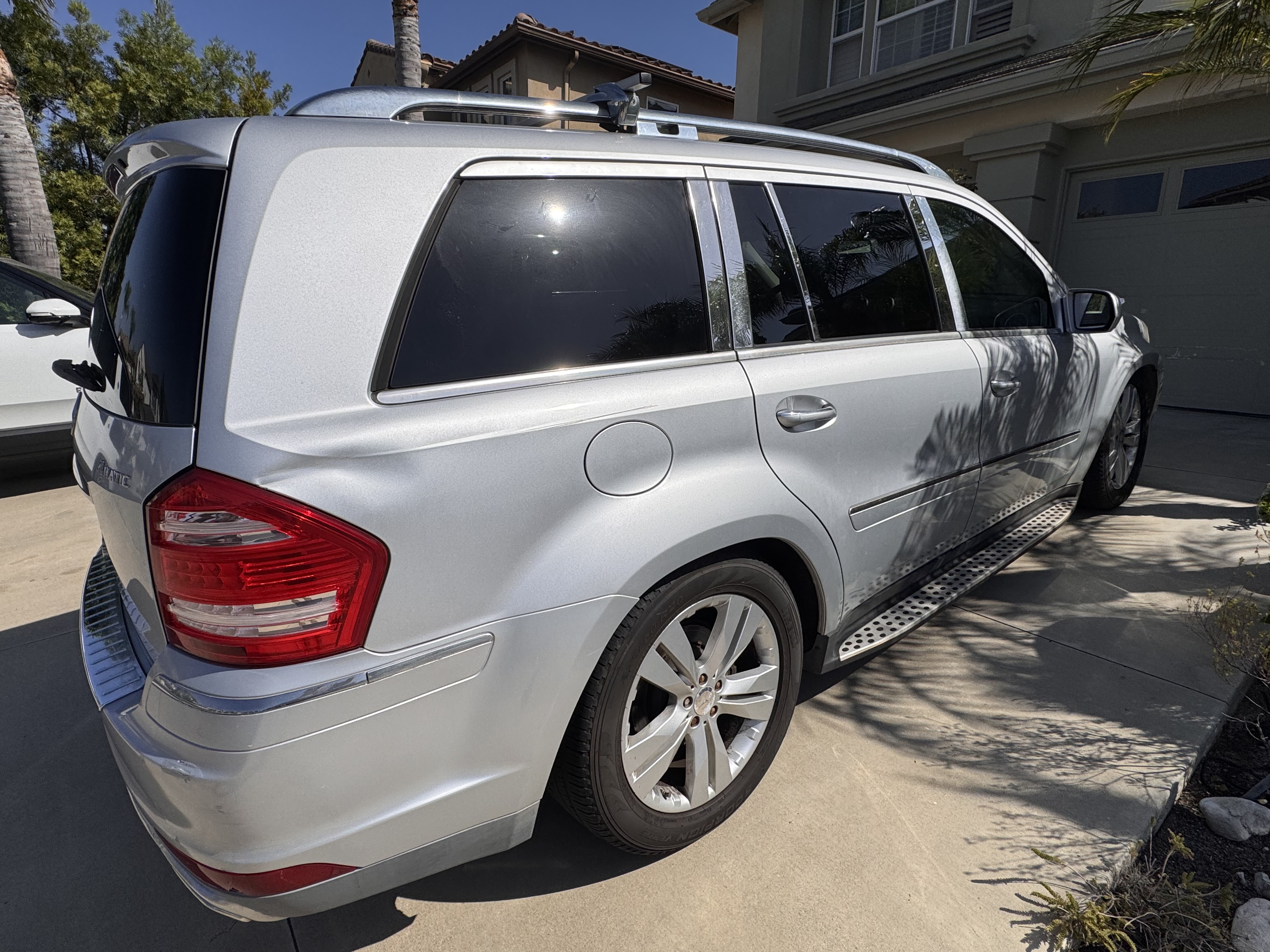 Used 2010 Mercedes-Benz GL 450 4MATIC image 8