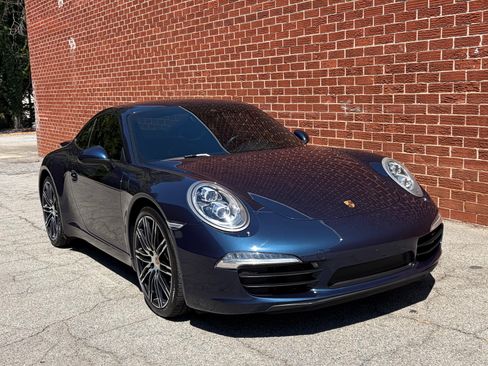 Used 2015 Porsche 911 Carrera image 2