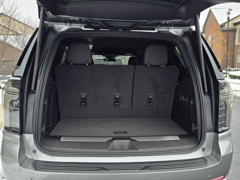 Used 2025 Chevrolet Tahoe Premier image 13