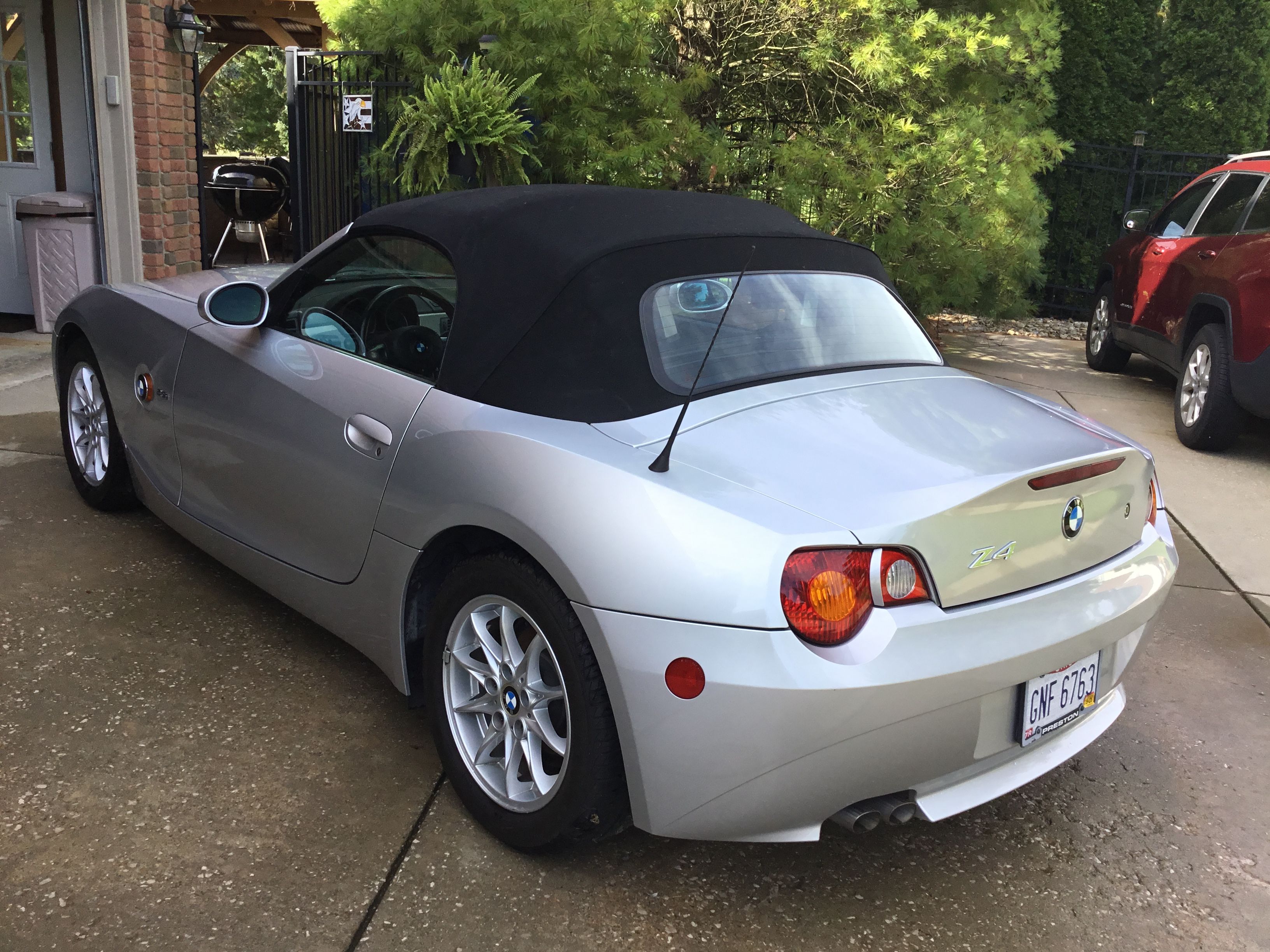 Used 2003 BMW Z4 2.5i RWD image 6