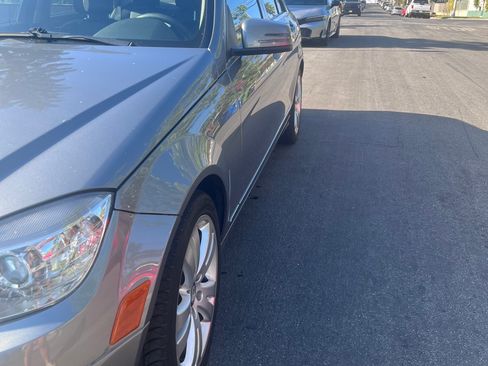 Used 2011 Mercedes-Benz C 300 4MATIC Sedan image 5