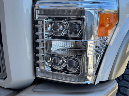 Used 2012 Ford F250 King Ranch w/ King Ranch w/Chrome Pkg image 9