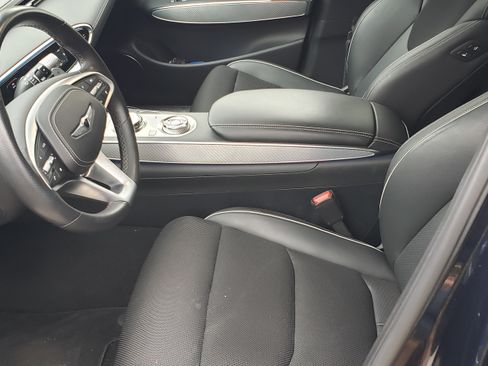 Used 2024 Genesis GV70 2.5T w/ Sport Prestige Package image 5