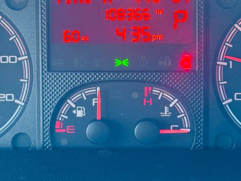 Used 2018 RAM ProMaster 2500 w/ Interior Convenience Group image 8