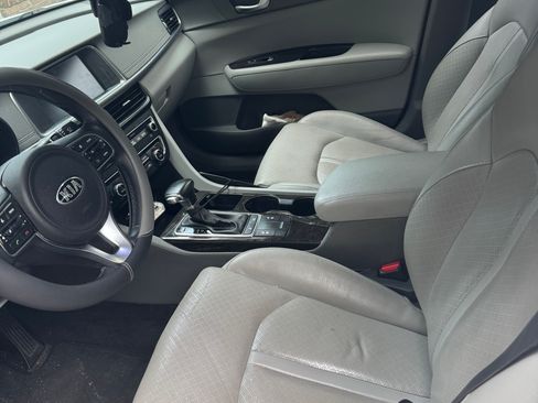 Used 2016 Kia Optima EX w/ Option Group 040 FWD image 8