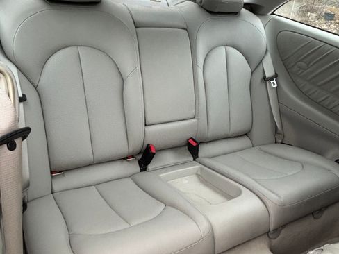 Used 2005 Mercedes-Benz CLK 500 Coupe image 8