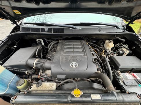 Used 2012 Toyota Tundra 4x4 Double Cab image 11