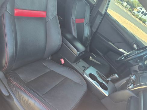 Used 2013 Toyota Camry SE image 30