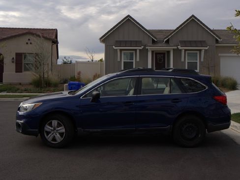 Used 2015 Subaru Outback 2.5i image 6