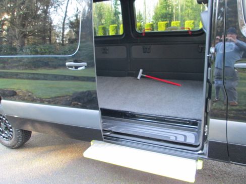 Used 2022 Mercedes-Benz Sprinter 2500 image 20