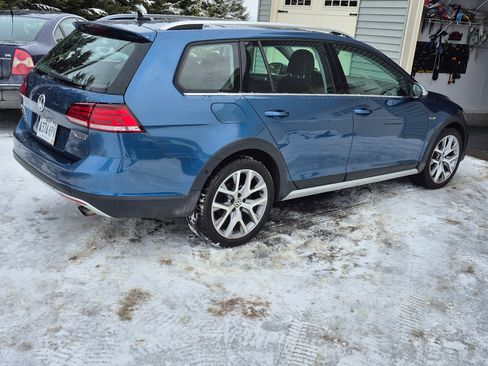 Used 2019 Volkswagen Golf Alltrack SE image 21