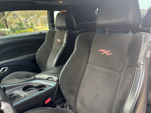 Used 2015 Dodge Challenger R/T Scat Pack w/ Leather Interior Group image 12