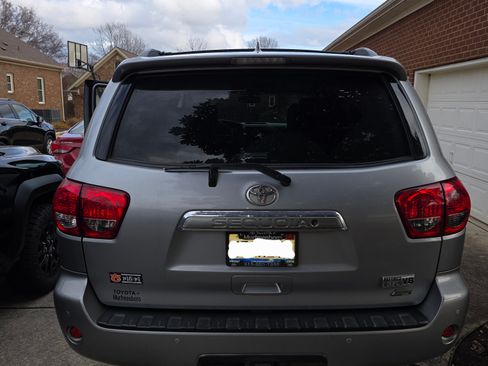 Used 2015 Toyota Sequoia Limited image 2