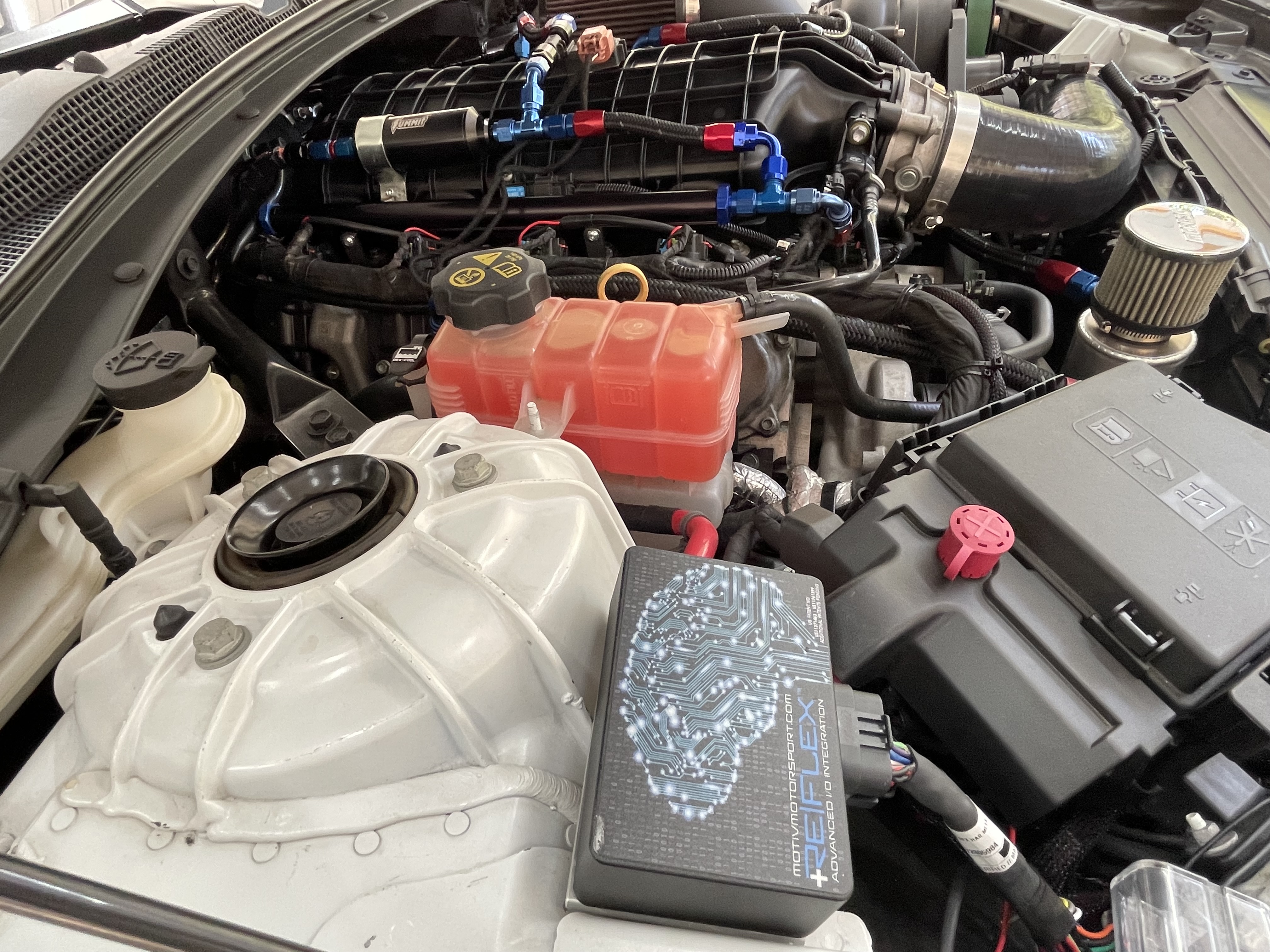 Used 2018 Chevrolet Camaro SS RWD image 16