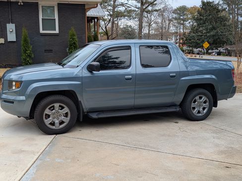 Used 2008 Honda Ridgeline RTX image 2