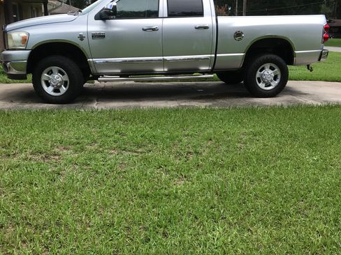 Used 2007 Dodge Ram 2500 Truck SLT AWD/4WD image 10