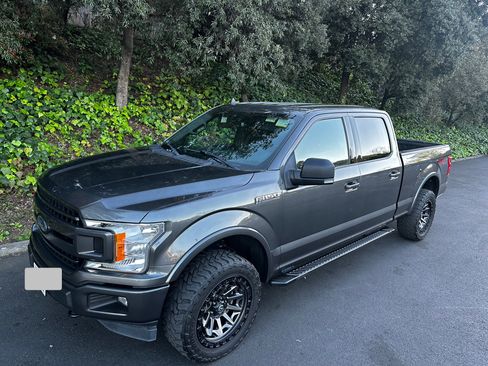 Used 2019 Ford F150 XLT w/ Equipment Group 302A Luxury image 1
