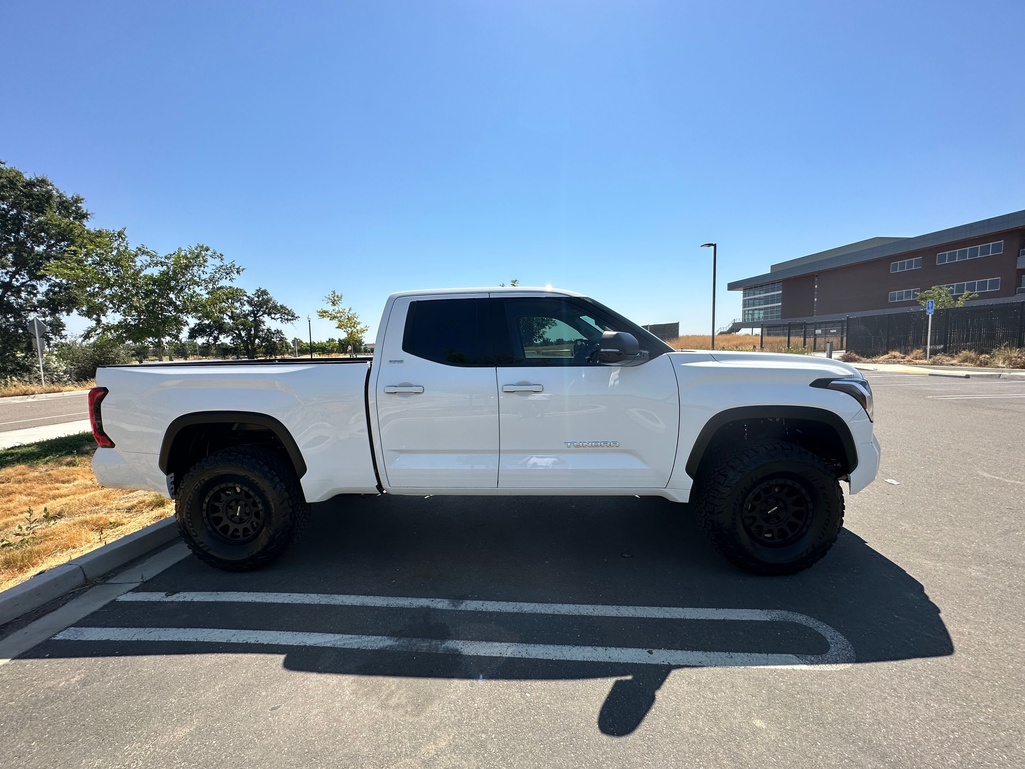 Used 2023 Toyota Tundra SR5 w/ SR5 Premium Package AWD/4WD image 4