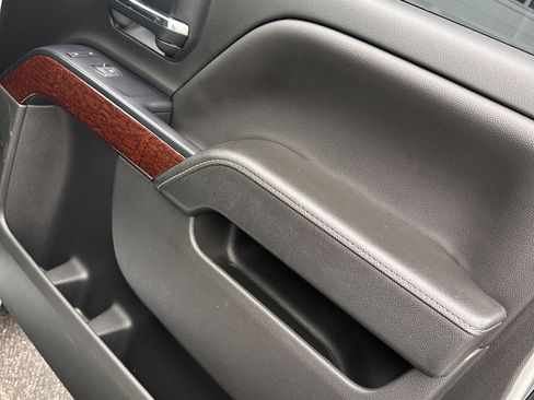 Used 2018 GMC Sierra 1500 SLT w/ SLT Premium Package image 23