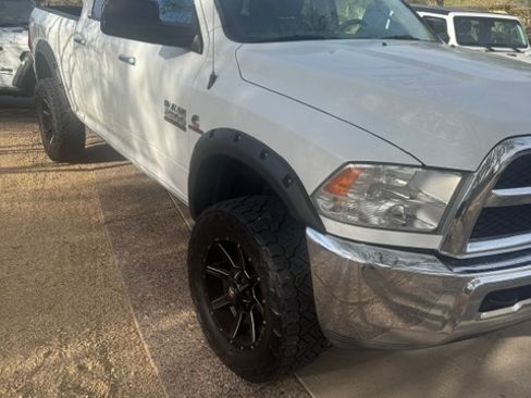 Used 2017 RAM 2500 SLT AWD/4WD image 2