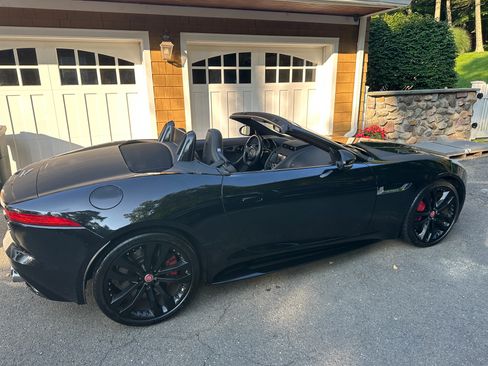 Used 2017 Jaguar F-TYPE R image 1