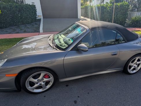Used 2004 Porsche 911 Carrera 4S image 5